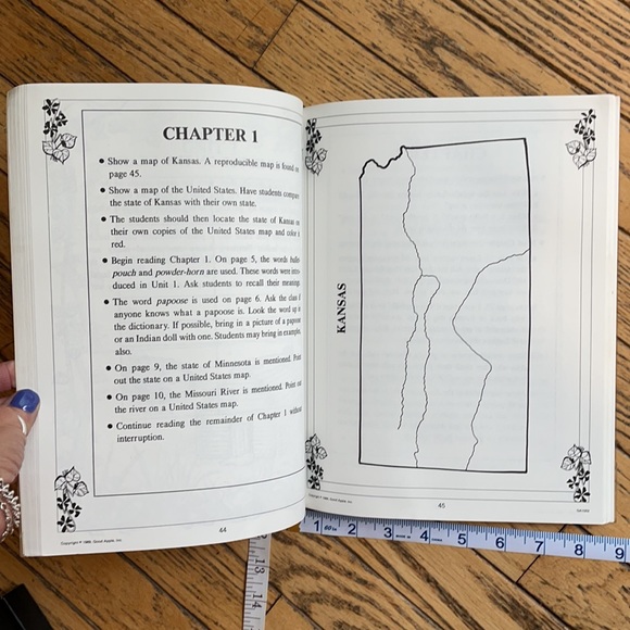 Vintage Little House on the Prairie Activity Book - Picture 4 of 7